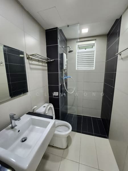 Service Residence for Rent at Sky Peak Residences - Jaclyn Wong - Bathroom - PropertyGuru.com.my