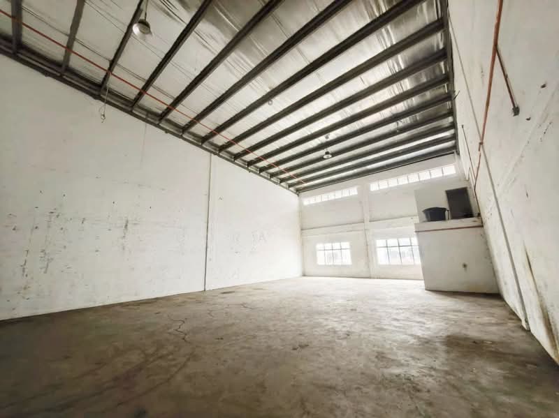 Kilang Teres untuk Disewa di Kawasan Perindustrian Tiong Nam (Tebrau) - Cora Loh - PropertyGuru.com.my
