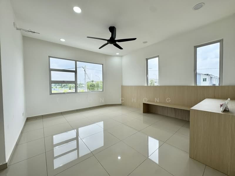 Rumah Teres 2-Tingkat untuk Dijual di Semenyih (Selangor) - Eldon Chong - Living Room - PropertyGuru.com.my