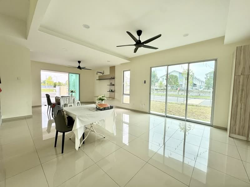 Rumah Teres 2-Tingkat untuk Dijual di Semenyih (Selangor) - Eldon Chong - Living Room - PropertyGuru.com.my