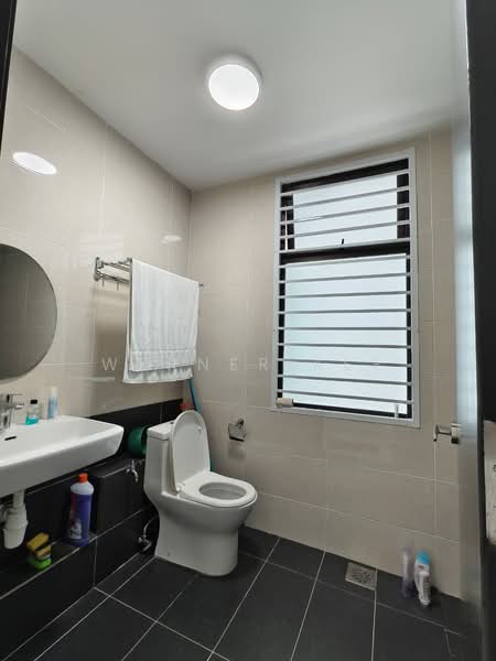 Service Residence for Rent at Wave @ Marina Cove - Werner Kee - Bathroom - PropertyGuru.com.my