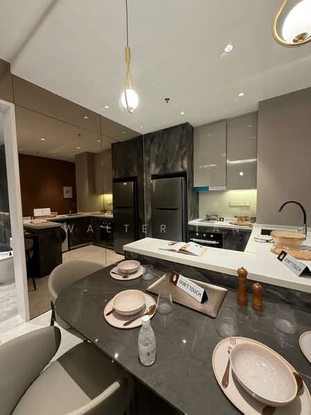 Kediaman Servis untuk Dijual di Binastra Cochrane - Walter Tan - Kitchen - PropertyGuru.com.my