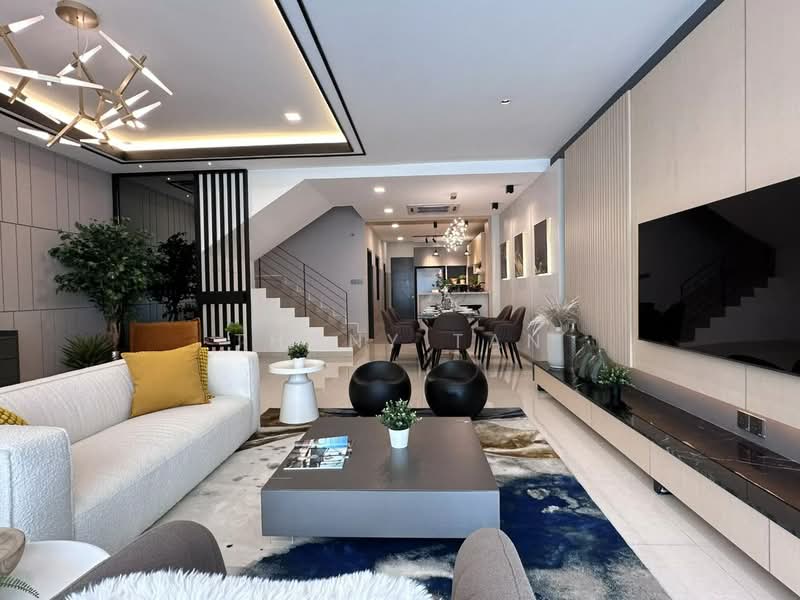 Rumah Teres 3-Tingkat untuk Dijual di Setia Alam (Selangor) - Thony Tan - Living Room - PropertyGuru.com.my
