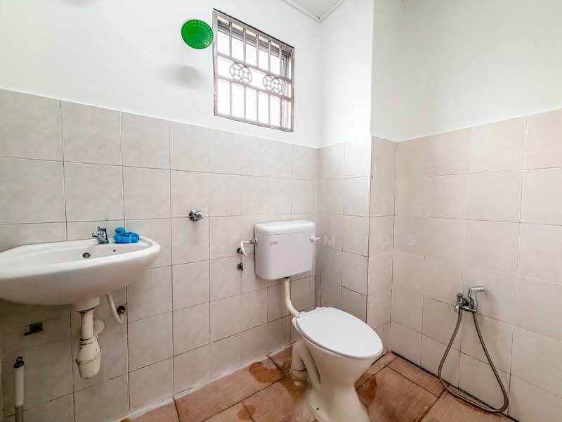 Pangsapuri untuk Dijual di Vistana Mahkota - Izzat Zamros - PropertyGuru.com.my