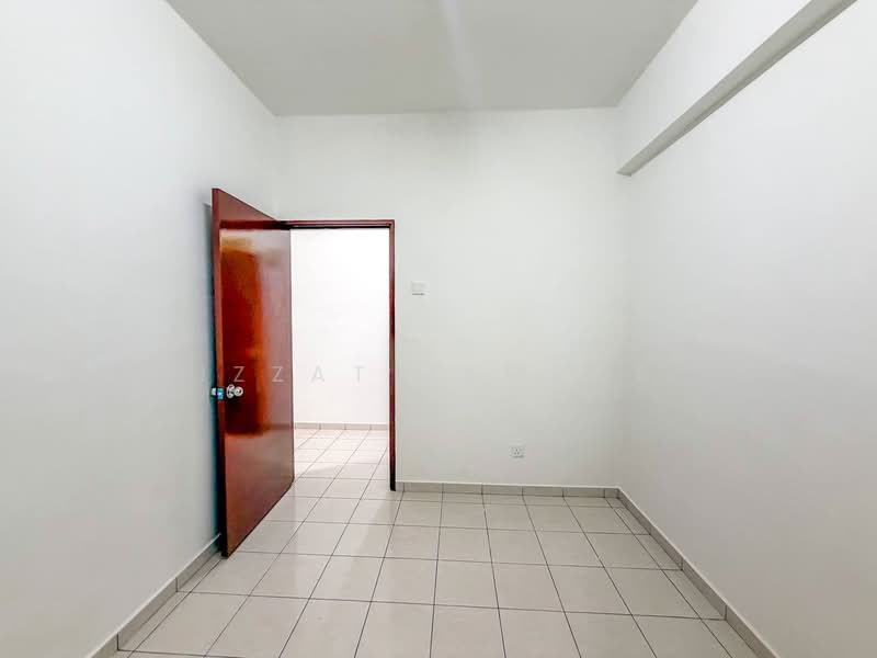 Pangsapuri untuk Dijual di Vistana Mahkota - Izzat Zamros - PropertyGuru.com.my