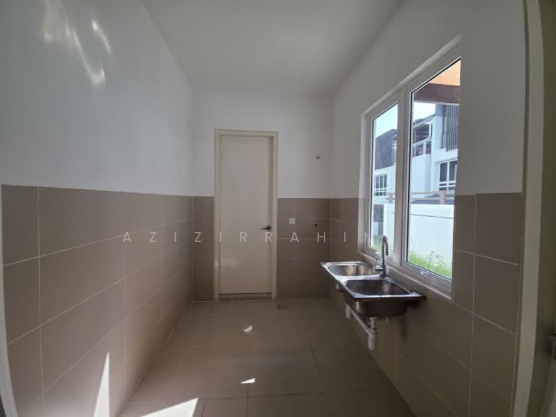 2.5-storey Terraced House for Sale in Putrajaya (Putrajaya) - Azizirrahim . - Kitchen - PropertyGuru.com.my