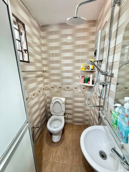 Rumah Teres 1-Tingkat untuk Dijual di Seksyen 2 (Shah Alam) - Hazeman Omar - Bathroom - PropertyGuru.com.my