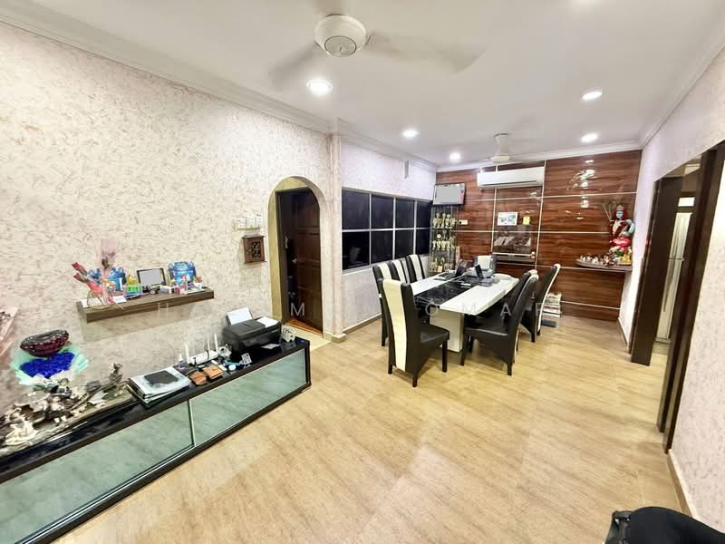 Rumah Teres 1-Tingkat untuk Dijual di Seksyen 2 (Shah Alam) - Hazeman Omar - Dining Room - PropertyGuru.com.my