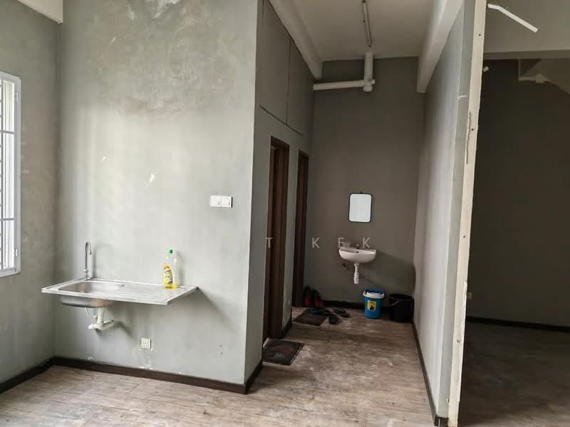 Shop / Office for Sale in Pusat Perdagangan Danga Utama (Johor Bahru) - Matt Kek - PropertyGuru.com.my
