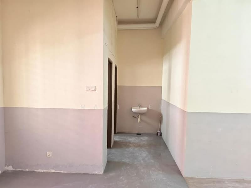 Shop / Office for Sale in Pusat Perdagangan Danga Utama (Johor Bahru) - Matt Kek - PropertyGuru.com.my
