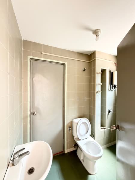 Rumah Teres 3-Tingkat untuk Dijual di Taman Esplanad (Bukit Jalil) - CK Yee - PropertyGuru.com.my