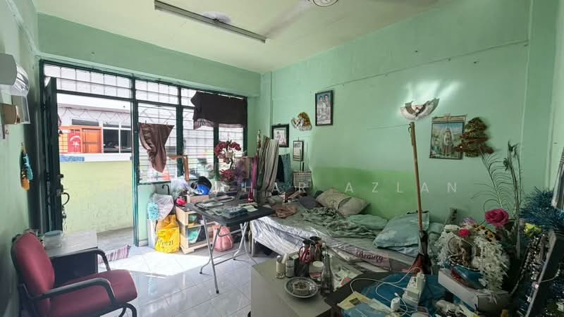 Flat for Sale at Desa Mentari Flat (Block 2) - Nor Azhar Azlan - Bedroom - PropertyGuru.com.my