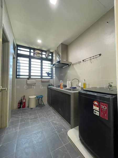 Condominium for Sale at Zefer Hill Residence - Chong Shun Kae - Kitchen - PropertyGuru.com.my