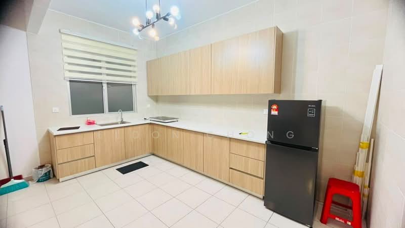 Kondominium untuk Dijual di Residensi Adelia 3 - Eldon Chong - Kitchen - PropertyGuru.com.my