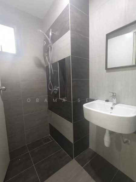 Kondominium untuk Disewa di Aster Residence - Obama Seah - Bathroom - PropertyGuru.com.my