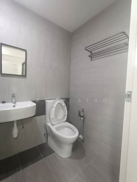 Kondominium untuk Disewa di Aster Residence - Obama Seah - Bathroom - PropertyGuru.com.my