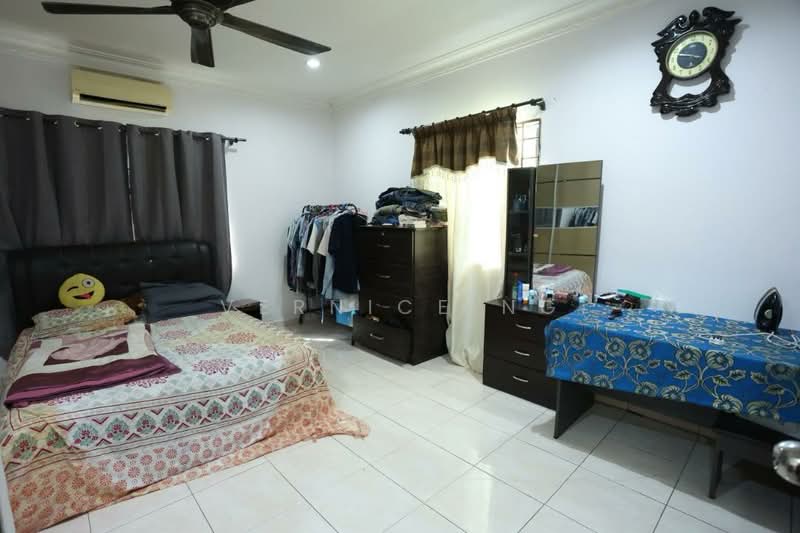 Bungalow House for Sale in Pantai Sepang Putra (Sepang) - Vernice Ng - Bedroom - PropertyGuru.com.my