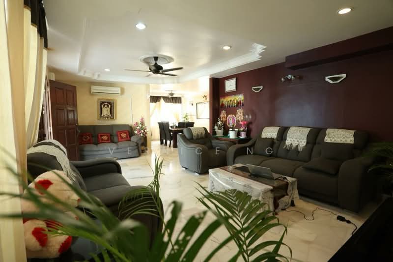 Bungalow House for Sale in Pantai Sepang Putra (Sepang) - Vernice Ng - Living Room - PropertyGuru.com.my