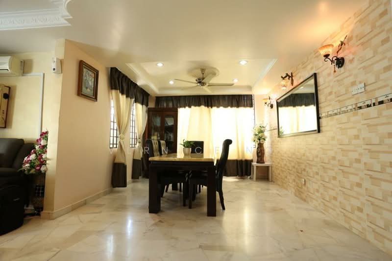 Bungalow House for Sale in Pantai Sepang Putra (Sepang) - Vernice Ng - Dining Room - PropertyGuru.com.my