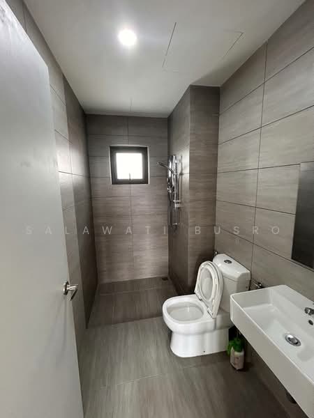 Service Residence for Rent at The Amber Residence @ TwentyFive.7 - Salawati Busro - Bathroom - PropertyGuru.com.my