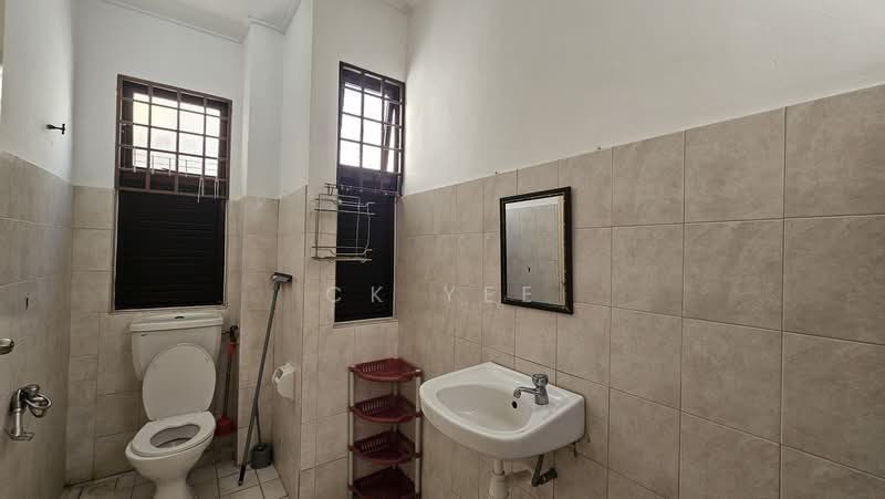 Terraced House for Sale in Alam Damai (Cheras) - CK Yee - Bathroom - PropertyGuru.com.my