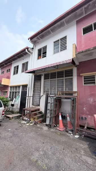 Shop / Office untuk Dijual di Taman Puncak Jalil (Seri Kembangan) - Nor Azhar Azlan - Exterior - PropertyGuru.com.my