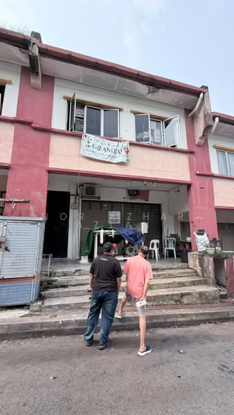 Shop / Office untuk Dijual di Taman Puncak Jalil (Seri Kembangan) - Nor Azhar Azlan - Exterior - PropertyGuru.com.my