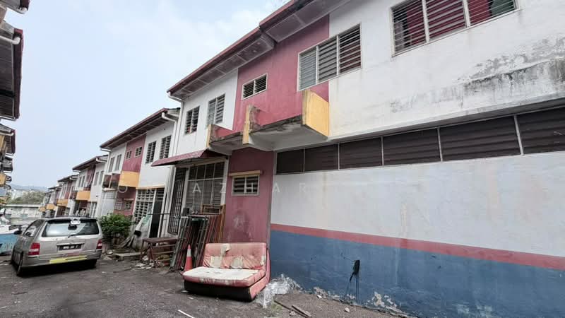 Shop / Office untuk Dijual di Taman Puncak Jalil (Seri Kembangan) - Nor Azhar Azlan - Exterior - PropertyGuru.com.my