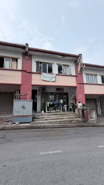 Shop / Office untuk Dijual di Taman Puncak Jalil (Seri Kembangan) - Nor Azhar Azlan - Exterior - PropertyGuru.com.my
