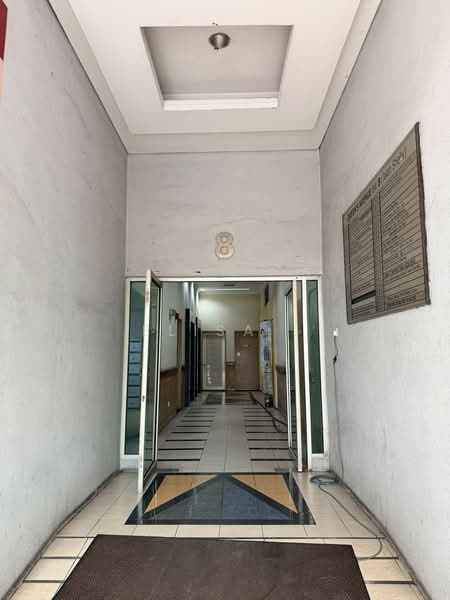 Shop / Office untuk Dijual di Taman Maluri (Cheras) - Elisa . - Entrance - PropertyGuru.com.my
