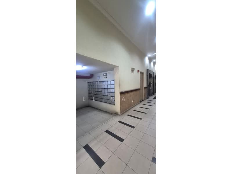 Shop / Office untuk Dijual di Taman Maluri (Cheras) - Elisa . - Corridor - PropertyGuru.com.my