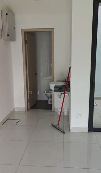 Semi-Detached House for Rent in Telok Panglima Garang (Selangor) - Kenjjo Yeo - Bathroom - PropertyGuru.com.my