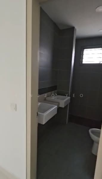 Semi-Detached House for Rent in Telok Panglima Garang (Selangor) - Kenjjo Yeo - Bathroom - PropertyGuru.com.my