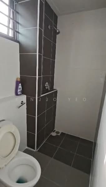 Semi-Detached House for Rent in Telok Panglima Garang (Selangor) - Kenjjo Yeo - Bathroom - PropertyGuru.com.my