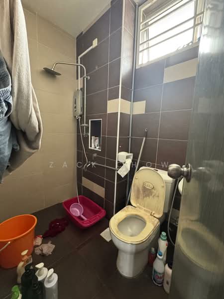 Rumah Teres 2-Tingkat untuk Dijual di Taman Dato' Chellam (Ulu Tiram) - Zack Chow - Bathroom - PropertyGuru.com.my