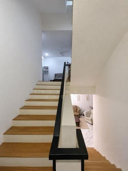Rumah Teres 2.5-Tingkat untuk Disewa di Putrajaya (Putrajaya) - Salawati Busro - Living Room - PropertyGuru.com.my
