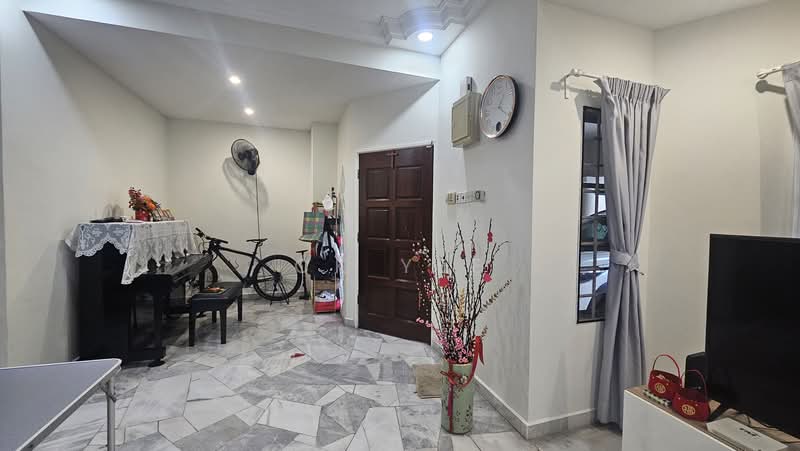 Terraced House for Sale in Alam Damai (Cheras) - CK Yee - Living Room - PropertyGuru.com.my
