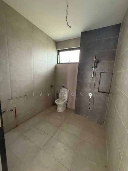 Bungalow House untuk Disewa di Cyberjaya (Selangor) - Ivy Wong - Bathroom - PropertyGuru.com.my