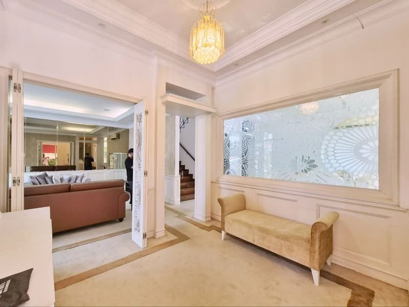 Rumah Berkembar untuk Dijual di Saujana (Selangor) - Nor Azhar Azlan - Living Room - PropertyGuru.com.my
