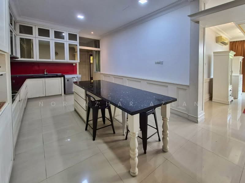 Rumah Berkembar untuk Dijual di Saujana (Selangor) - Nor Azhar Azlan - Kitchen - PropertyGuru.com.my