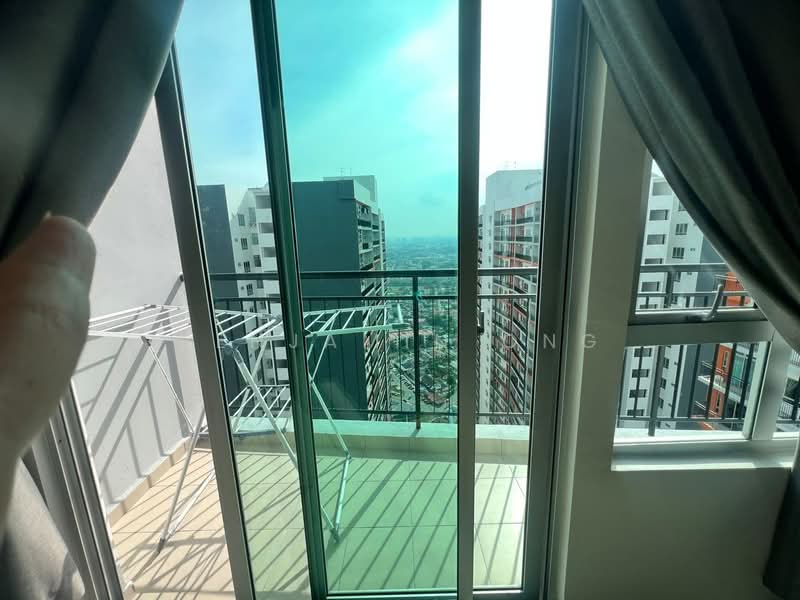 Kediaman Servis untuk Disewa di One 49 Residence - Benjamin Ong - Balcony - PropertyGuru.com.my