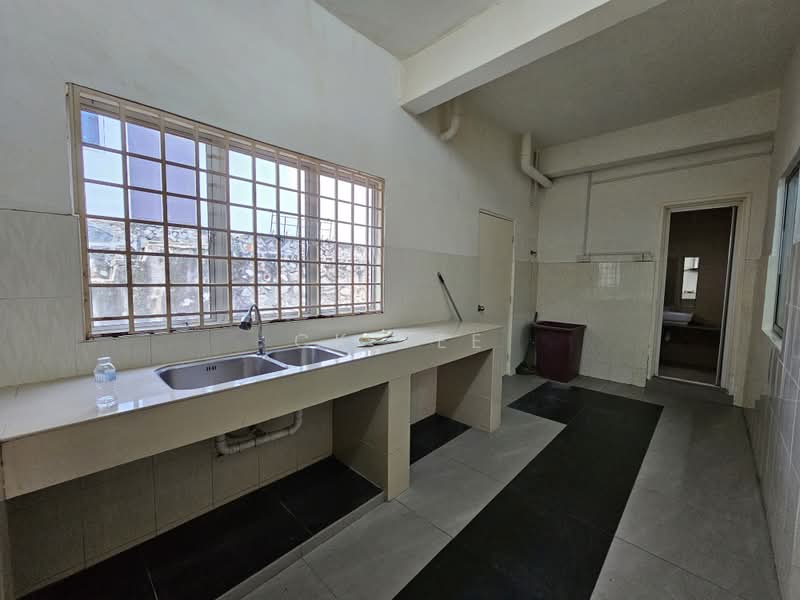 Terraced House for Sale in Alam Damai (Cheras) - CK Yee - Kitchen - PropertyGuru.com.my