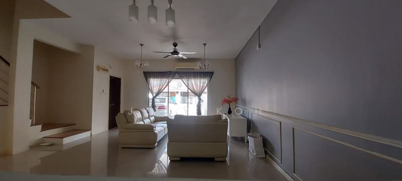 2-storey Terraced House for Sale in Sunway Alam Suria (Shah Alam) - Joey Koh - Living Room - PropertyGuru.com.my