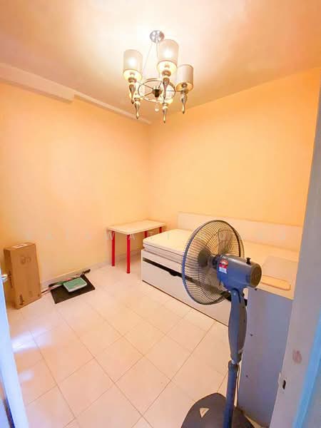 Pangsapuri untuk Disewa di Apartment Komuter Raya - Salawati Busro - Bedroom - PropertyGuru.com.my