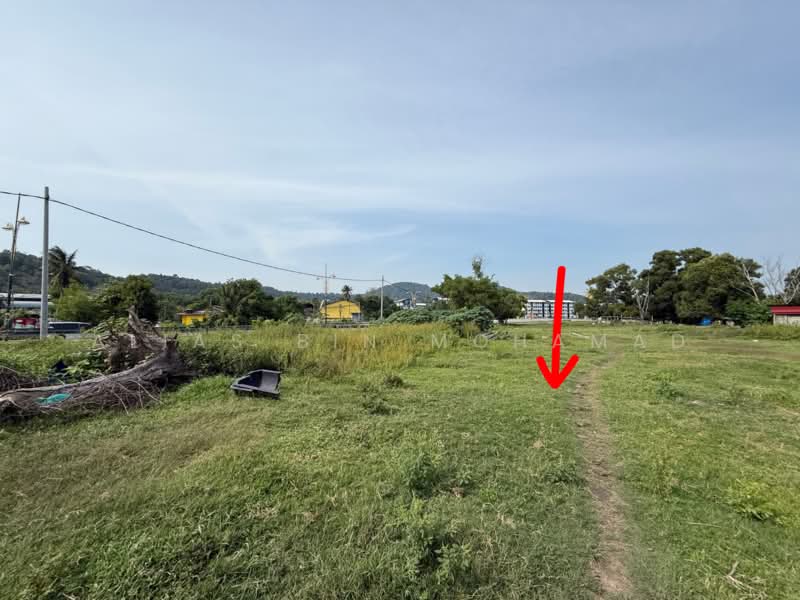 Tanah Kediaman untuk Dijual di Kampung Chendering (Cenering) - Alias Bin Mohamad - PropertyGuru.com.my