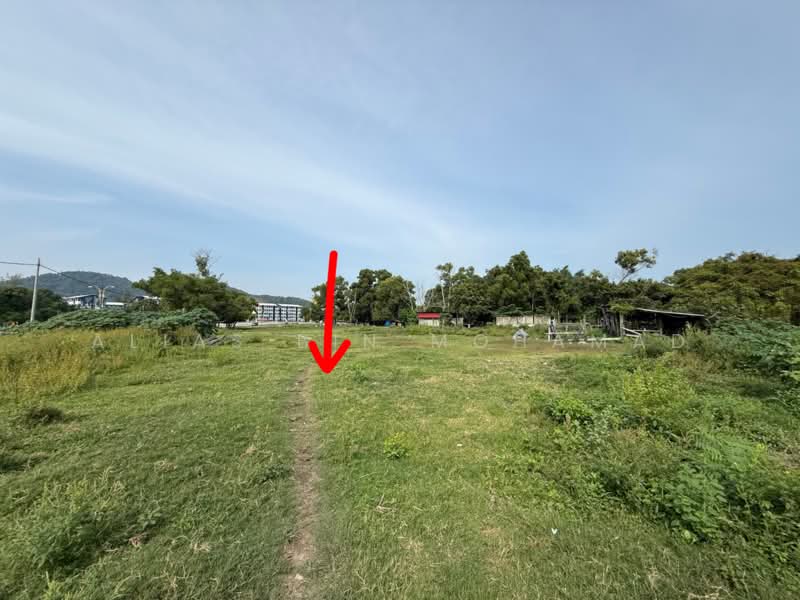 Tanah Kediaman untuk Dijual di Kampung Chendering (Cenering) - Alias Bin Mohamad - PropertyGuru.com.my