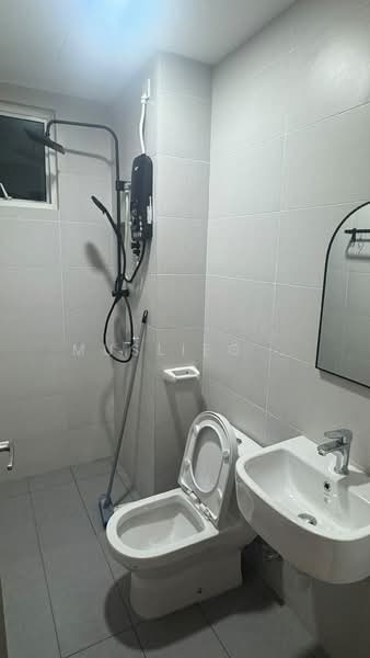 Service Residence for Rent at TRELLIS RESIDENCES - Muslieg . - Bathroom - PropertyGuru.com.my