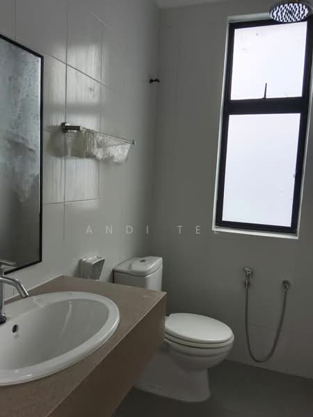 Townhouse for Sale in Bandar Tun Hussein Onn (Cheras) - Andi Tee - Bathroom - PropertyGuru.com.my