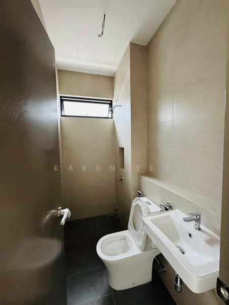 Rumah Kluster untuk Dijual di Austin Crest (Johor Bahru) - Karen Yeo - PropertyGuru.com.my