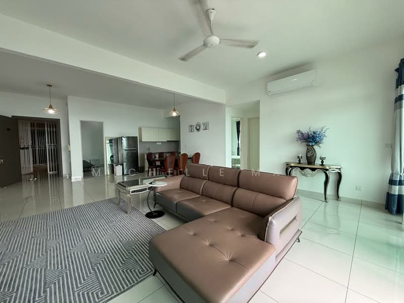 Kondominium untuk Dijual di Ferringhi Residence 2 - Michelle Mah - Living Room - PropertyGuru.com.my
